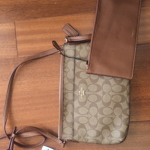 Coach F52657 East/West pop Crossbody Bag - Picture 1 of 11